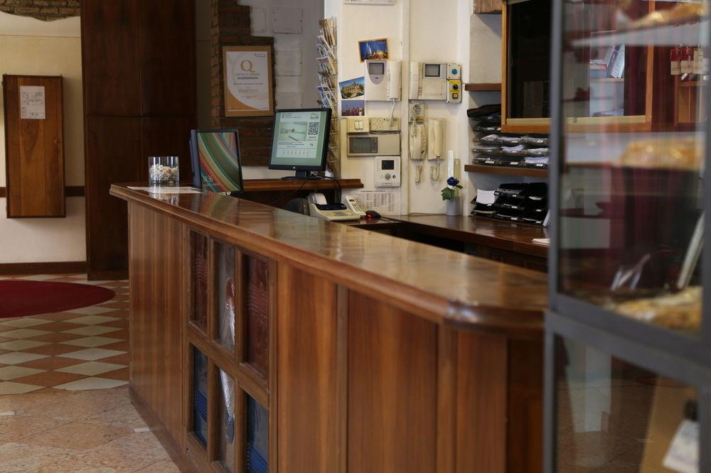 A Casa Dei Gonzaga Hotel Mantova Bagian luar foto